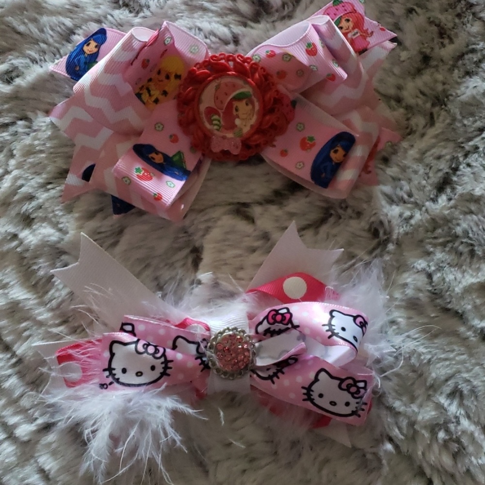 Set of 2 bows